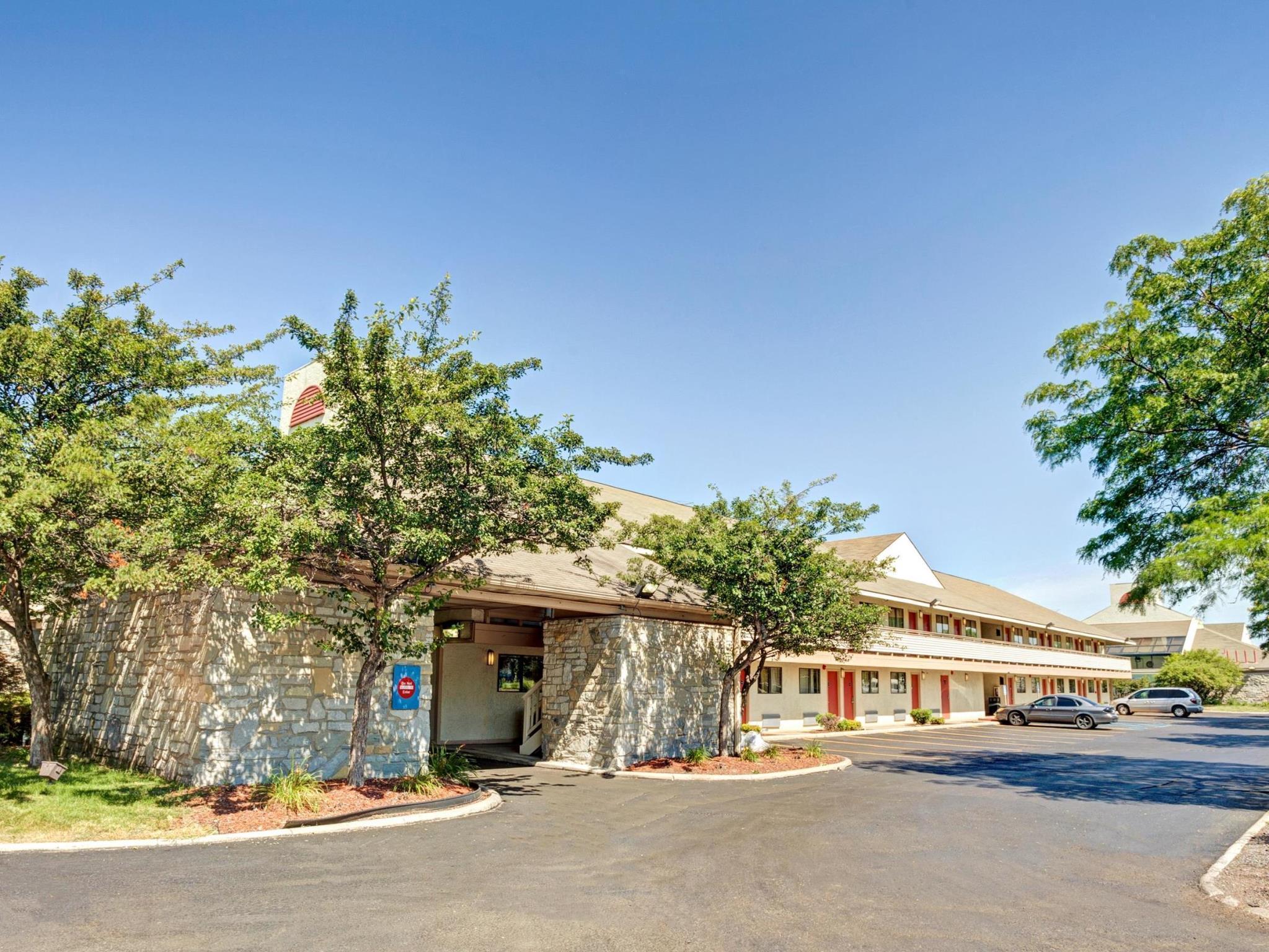 Days Inn & Suites By Wyndham Monroe Exterior foto